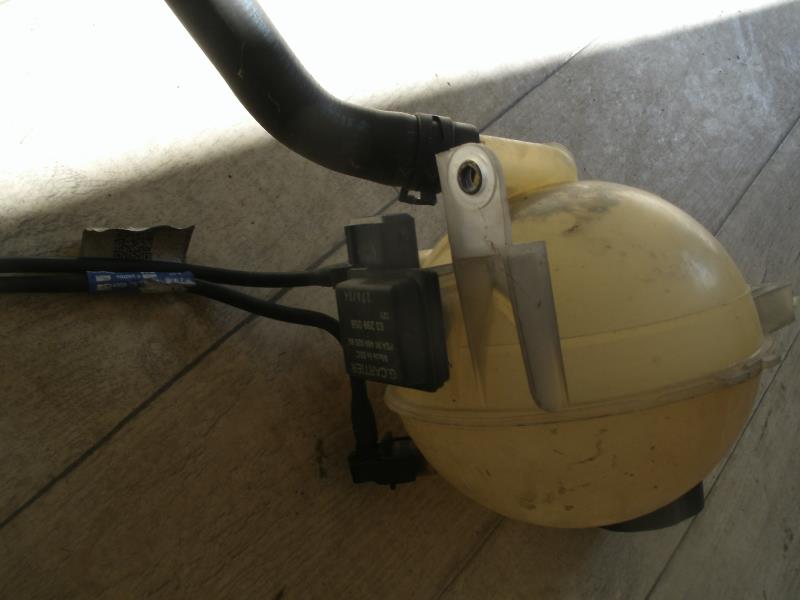 Vase d'expansion PEUGEOT 307 PHASE 1 BREAK Diesel - 1