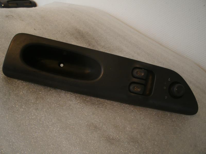 Interrupteur de leve vitre RENAULT ESPACE 3 Diesel - 1
