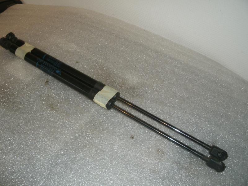 Verin de coffre RENAULT CLIO 3 PHASE 2 BREAK Essence - 1