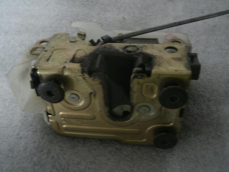 Serrure avant gauche RENAULT CLIO 2 PHASE 1 Essence - 1