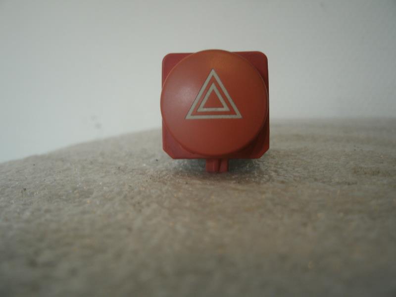Bouton de warning CITROEN XSARA PHASE 1 Essence - 1