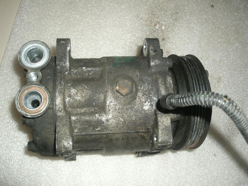 Pompe de direction PEUGEOT 106 PHASE 2 Essence - 1