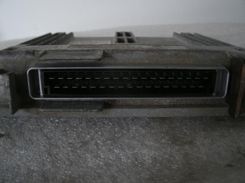 Calculateur RENAULT CLIO 2 PHASE 1 Essence - 1