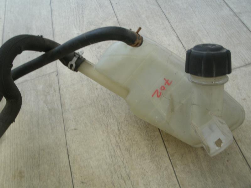 Vase d'expansion RENAULT MEGANE 2 PHASE 1 Diesel - 1