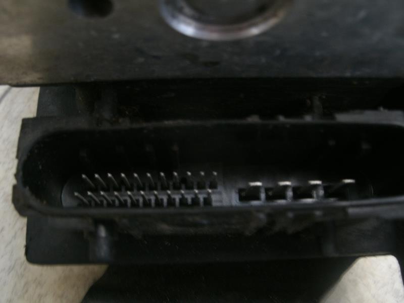 Bloc ABS (freins anti-blocage) RENAULT MEGANE 2 PHASE 1 BREAK Diesel - 1
