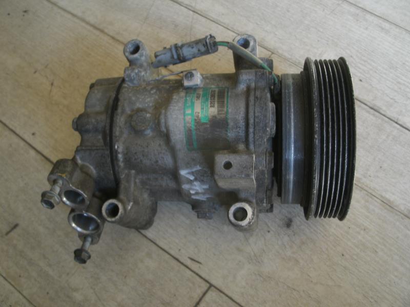 Compresseur clim RENAULT MODUS PHASE 1 Essence - 1