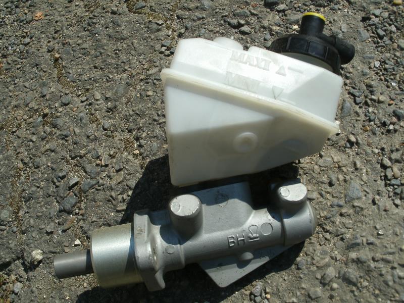 Maitre cylindre (freinage) RENAULT CLIO 2 PHASE 2 Essence - 1