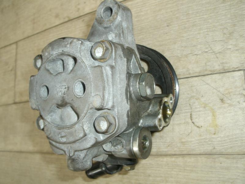 Pompe de direction HONDA CIVIC 7 Essence - 1