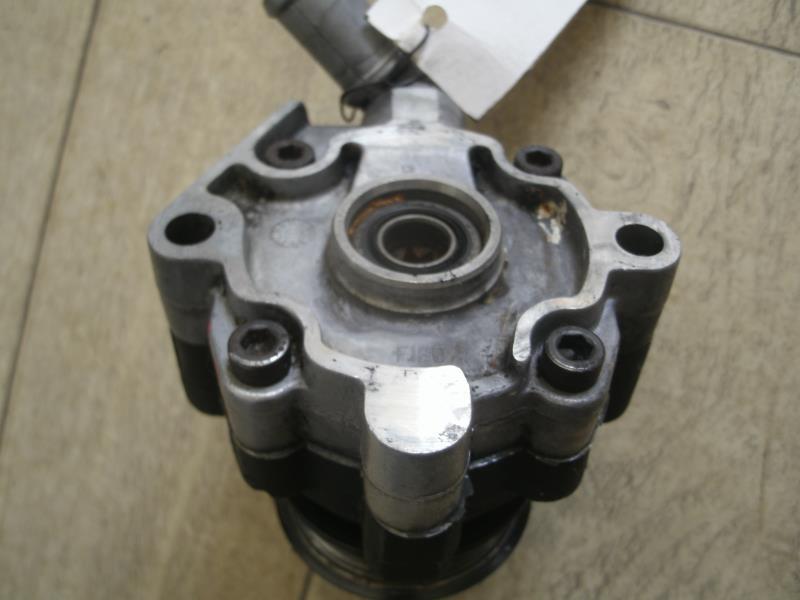 Pompe de direction FORD FOCUS 1 Diesel - 1