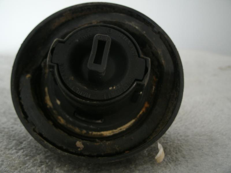 Bouchon de carburant RENAULT MEGANE 2 PHASE 1 Essence - 1