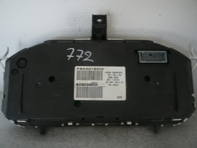 Compteur RENAULT MEGANE 2 PHASE 1 Essence - 1