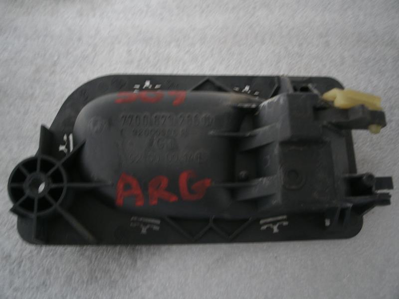 Poignee interieur arriere gauche RENAULT LAGUNA 1 PHASE 2 Essence - 1