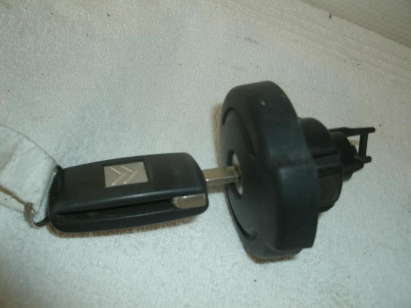 Bouchon de carburant CITROEN C5 2 Diesel - 1