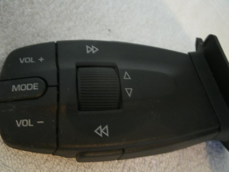 Commande autoradio SEAT IBIZA 4 PHASE 2 Diesel - 1