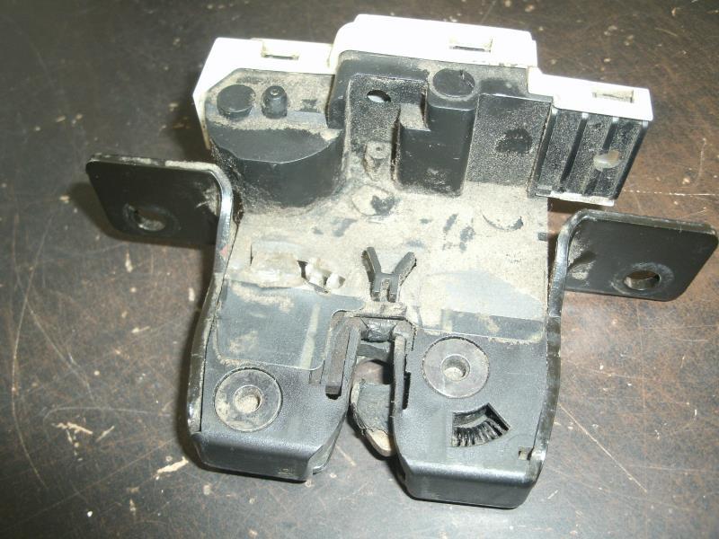 Serrure de hayon RENAULT GRAND SCENIC 2 PHASE 1 Diesel - 1