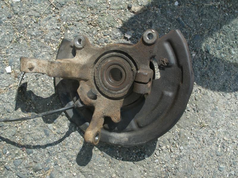 Moyeu avant gauche RENAULT KANGOO 1 PHASE 1 Diesel - 1