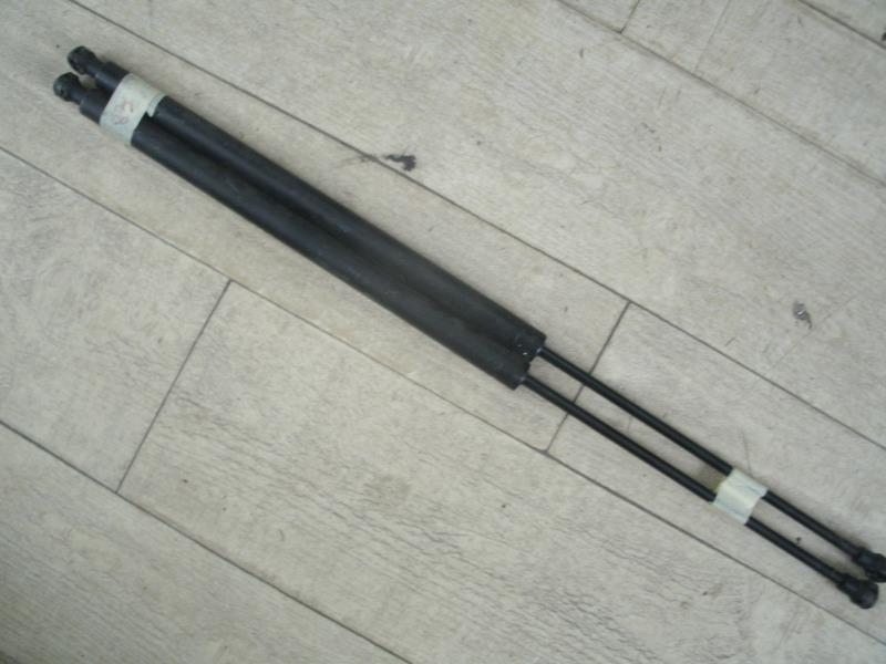 Verin de coffre CITROEN SAXO PHASE 2 Essence - 1