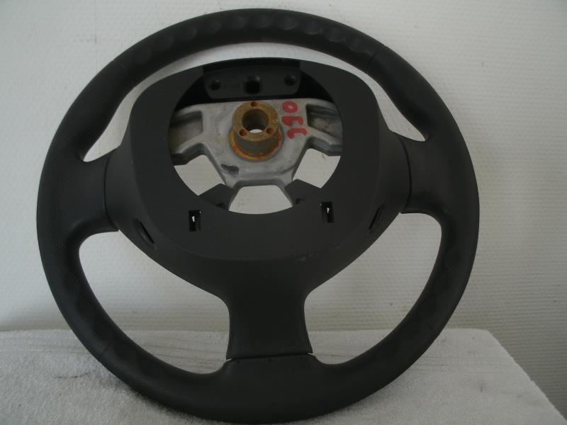 Volant NISSAN JUKE 1 PHASE 1 Essence - 1