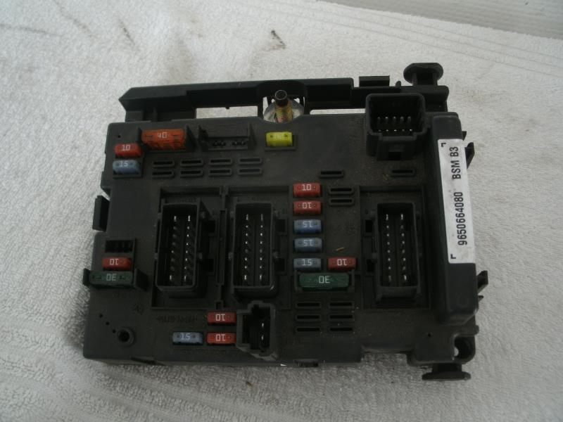 Boitier servitude moteur (BSM) PEUGEOT 307 PHASE 1 BREAK Diesel - 1