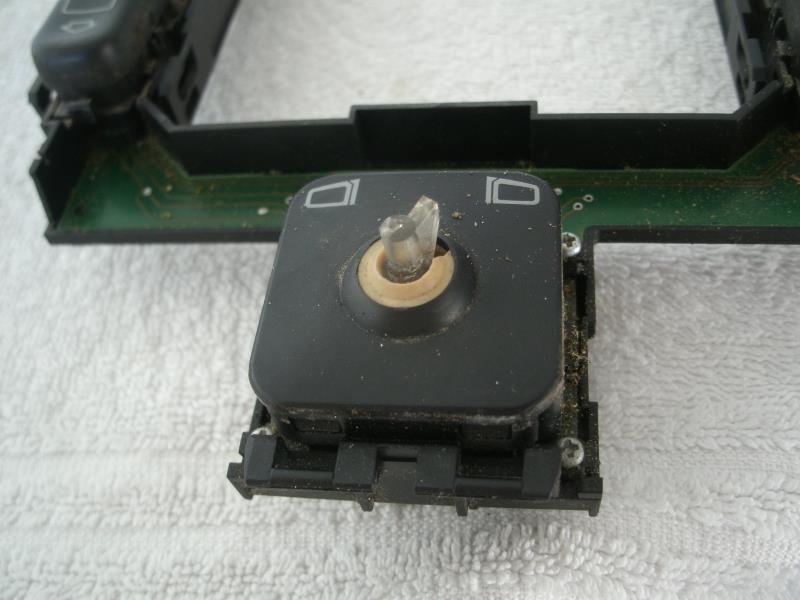 Interrupteur de leve vitre MERCEDES CLASSE E 210 PHASE 1 Diesel - 1