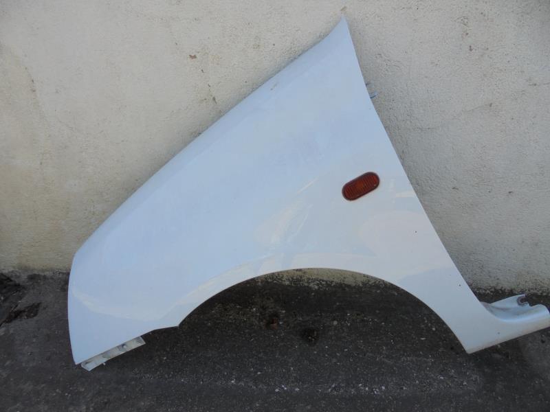 Aile avant gauche RENAULT CLIO 2 PHASE 2 Diesel - 1