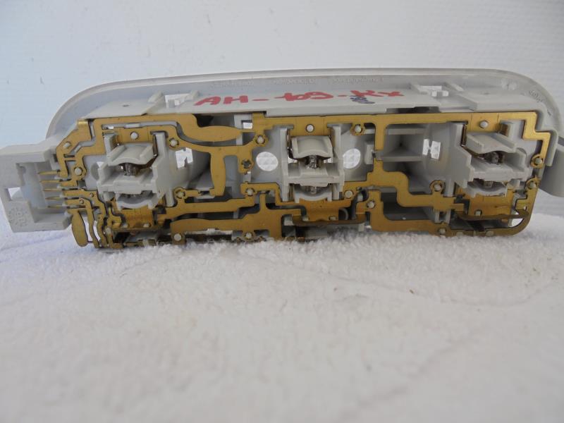 Eclairage de plafonnier RENAULT MEGANE 2 PHASE 2 Diesel - 1