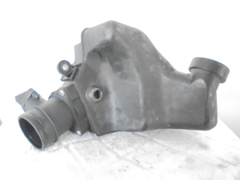 Boite a air VOLKSWAGEN POLO 3 PHASE 2 Diesel - 1