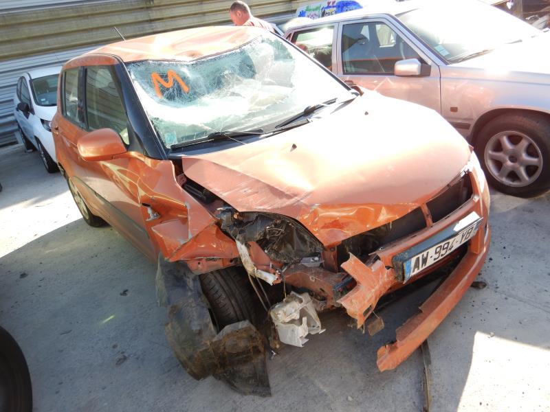 Retrovisor derecho SUZUKI SWIFT 3 Gasolina - 1