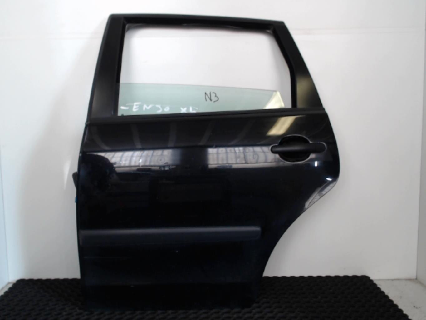 Portiera posteriore sinistra VOLKSWAGEN POLO 4 PHASE 1 Diésel - 1