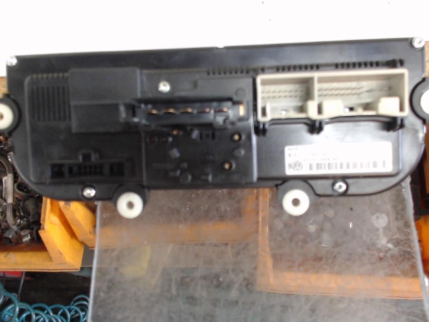 Commande chauffage VOLKSWAGEN GOLF 6 Diesel - 1
