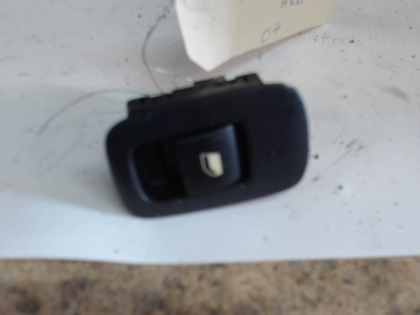 Interruttore lavacristalli posteriore destro CITROEN C4 PICASSO 1 Diésel - 1