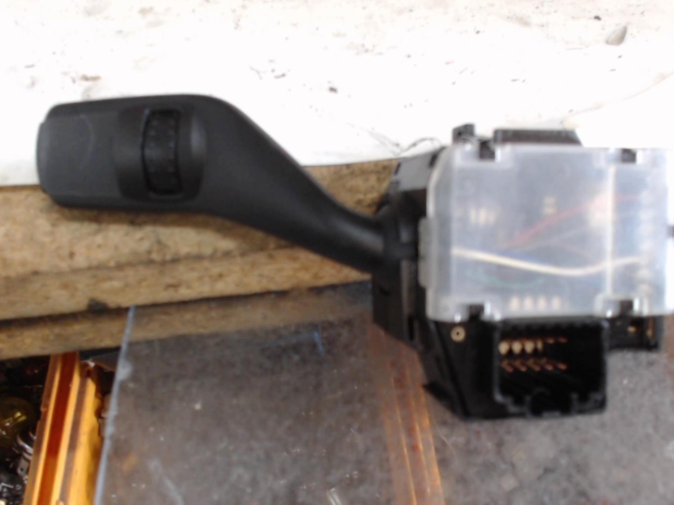 Commodo d'essuie glaces FORD FOCUS 2 PHASE 2 BREAK  - 1