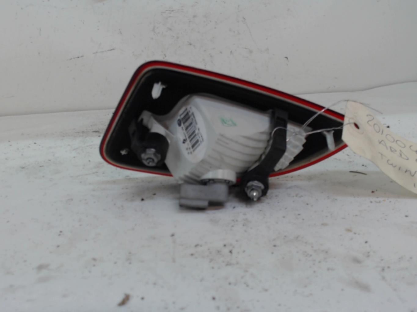 Feu arriere secondaire droit (feux) RENAULT TWINGO 2 PHASE 2 Essence - 1