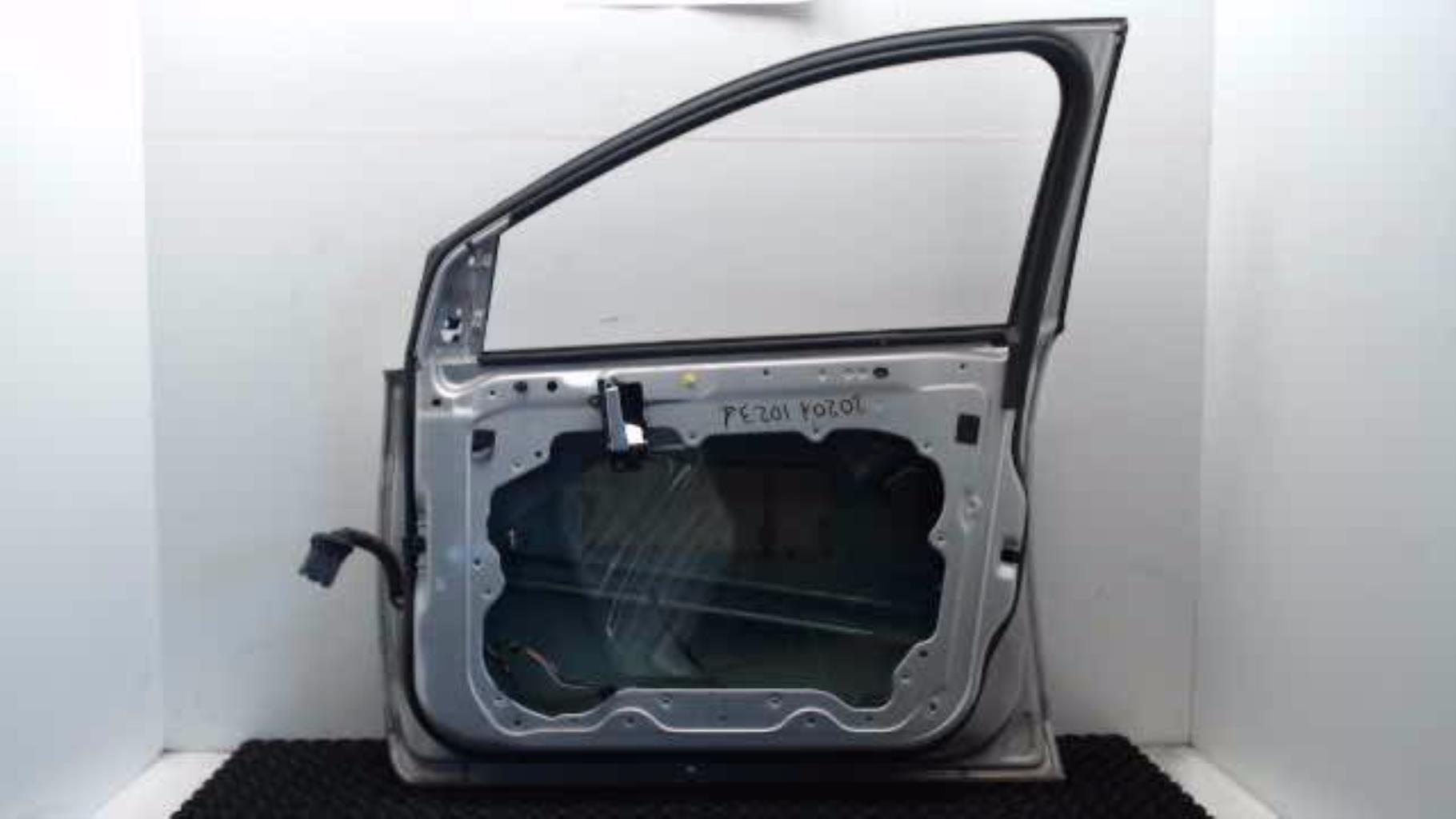 Puerta delantera derecha FORD FOCUS 2 PHASE 2 BREAK  - 1