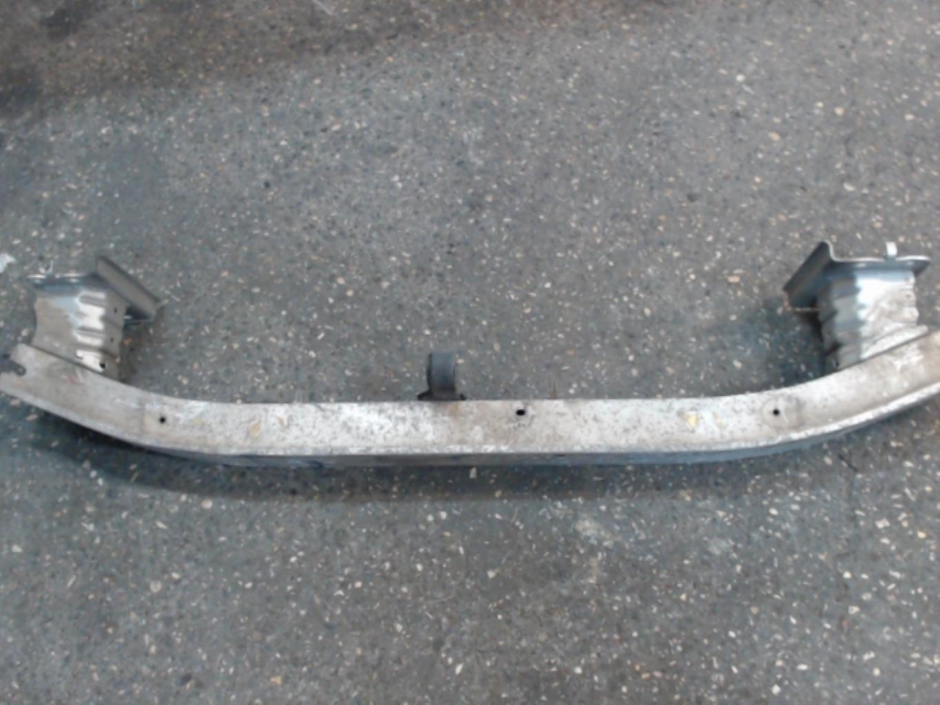 Traversa rinforzo paraurti anteriore TOYOTA COROLLA VERSO 2 PHASE 1 Diésel - 1