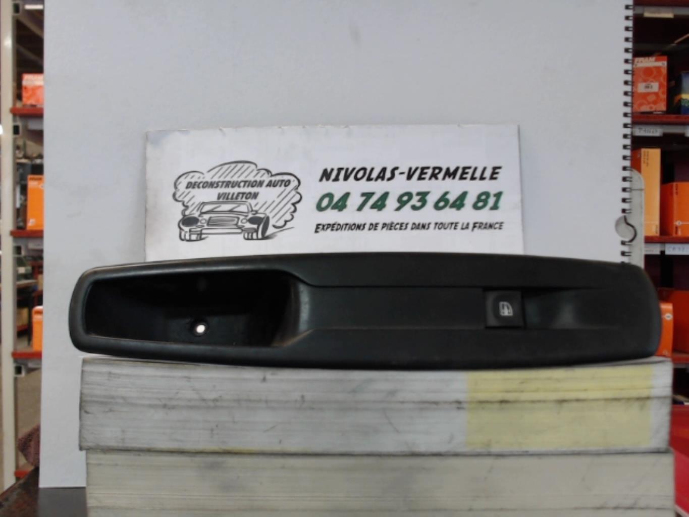 Interruttore lavacristalli anteriore destro RENAULT MEGANE 3 PHASE 1 Diésel - 1