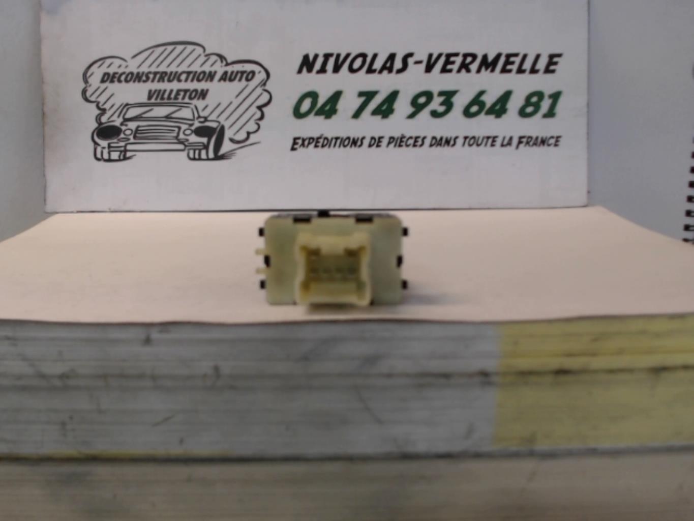 Interruttore lavacristalli anteriore sinistro DACIA SANDERO 2 PHASE 1 Diésel - 1
