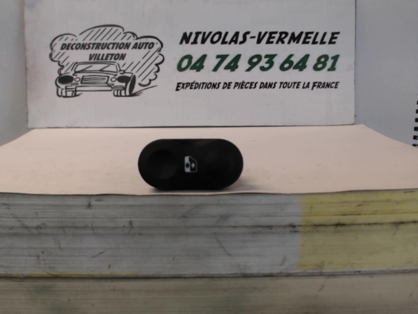 Interruttore lavacristalli anteriore sinistro DACIA DUSTER 1 PHASE 1 Diésel - 1