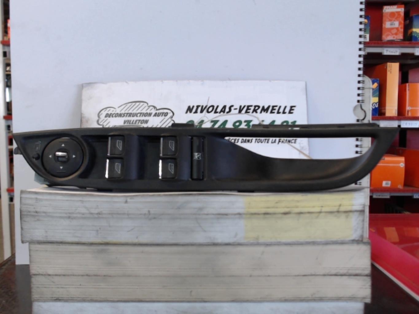 Interruttore lavacristalli anteriore sinistro FORD FOCUS 3 PHASE 1 Diésel - 1