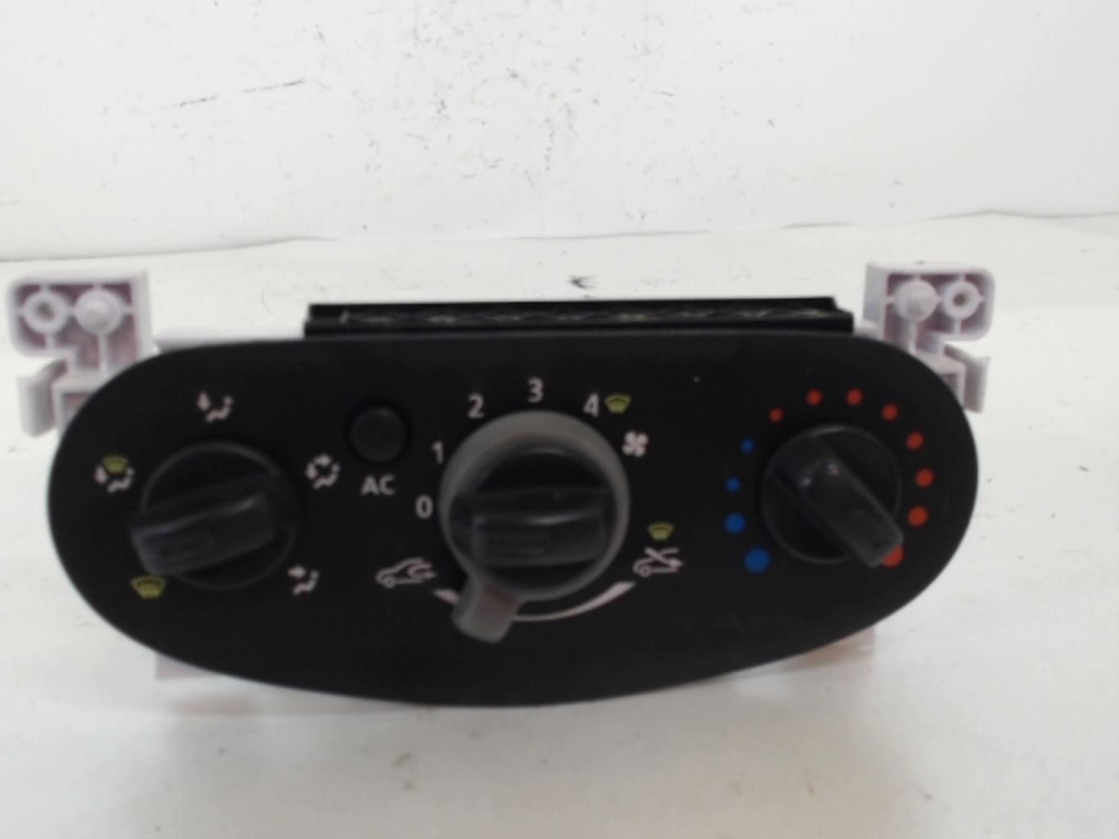 Commande chauffage DACIA DUSTER 1 PHASE 1 Diesel - 1