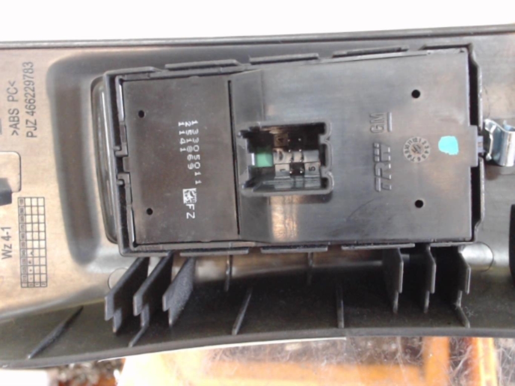 Interruttore alzacristalli OPEL MERIVA B PHASE 1 Diésel - 1