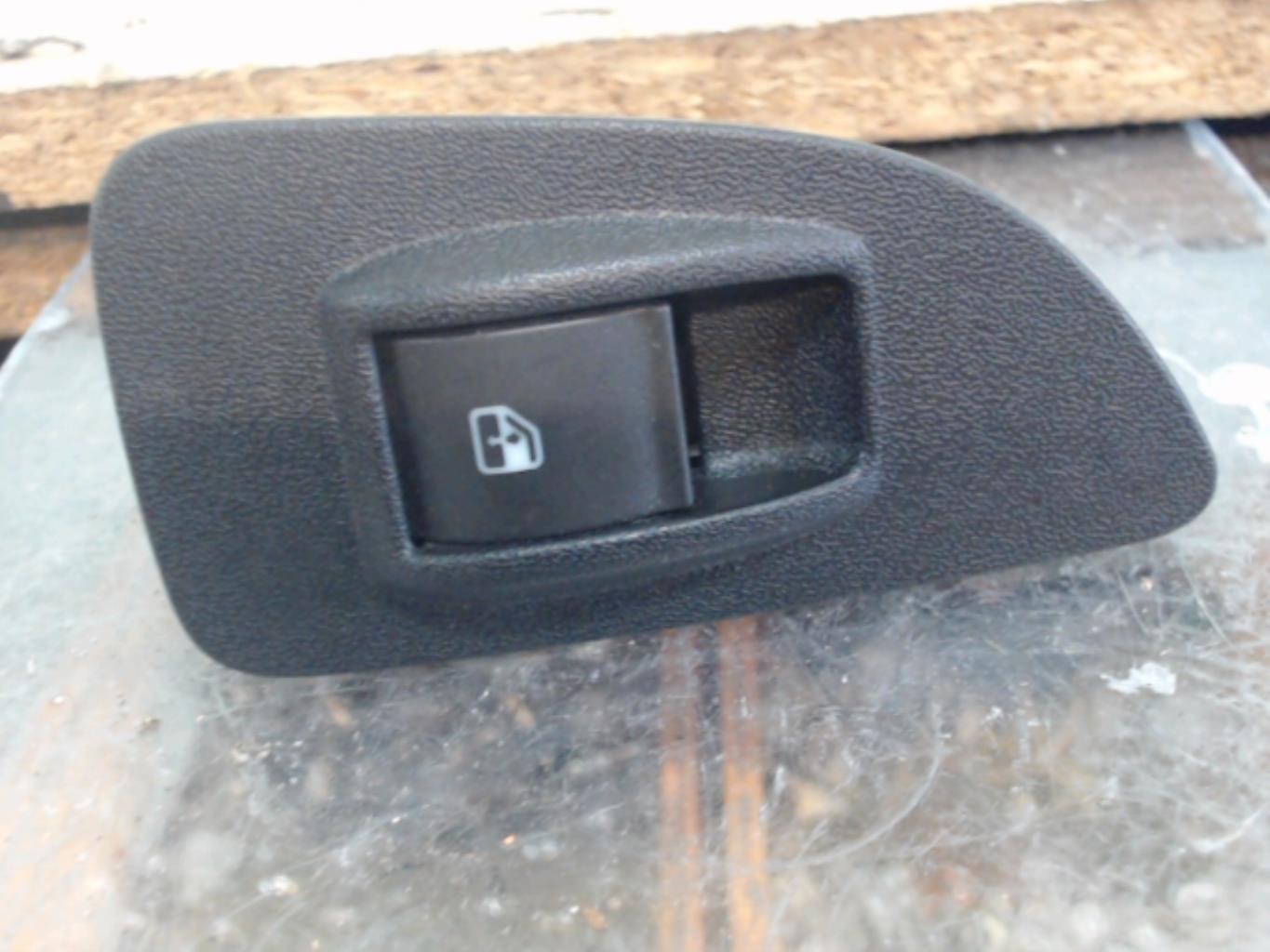Interruttore lavacristalli posteriore sinistro FIAT BRAVO 2 Diésel - 1