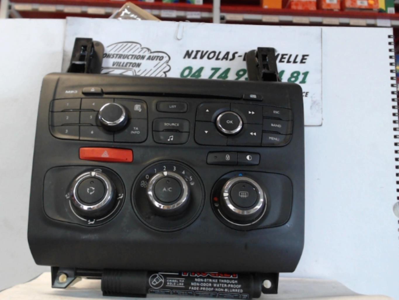 Commande chauffage CITROEN C4 2 PHASE 1 Essence - 1