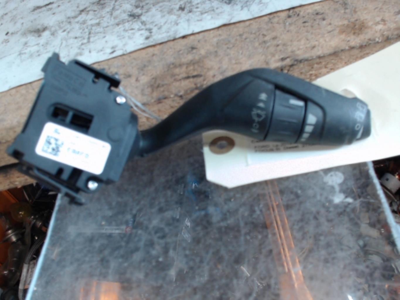 Commodo d'essuie glaces FORD FOCUS 3 PHASE 1 Diesel - 1