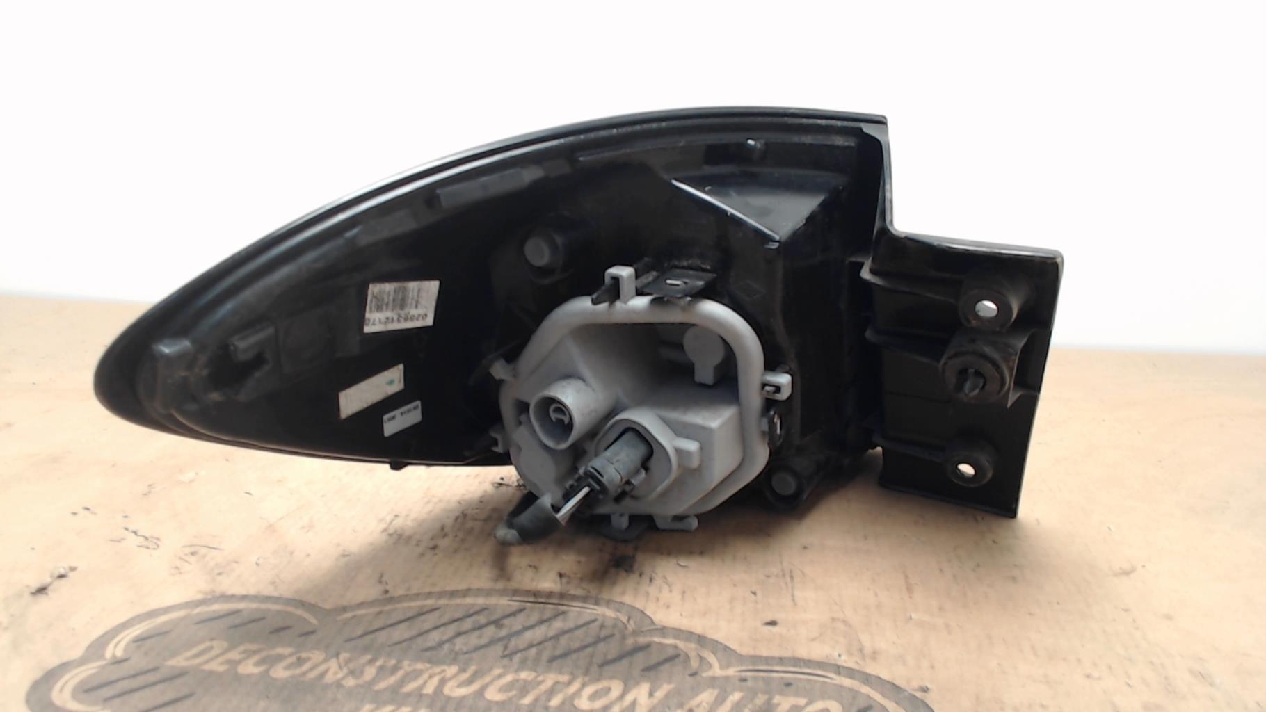 Fanale posteriore principale destro (luci) RENAULT CAPTUR PHASE 1 Diésel - 1