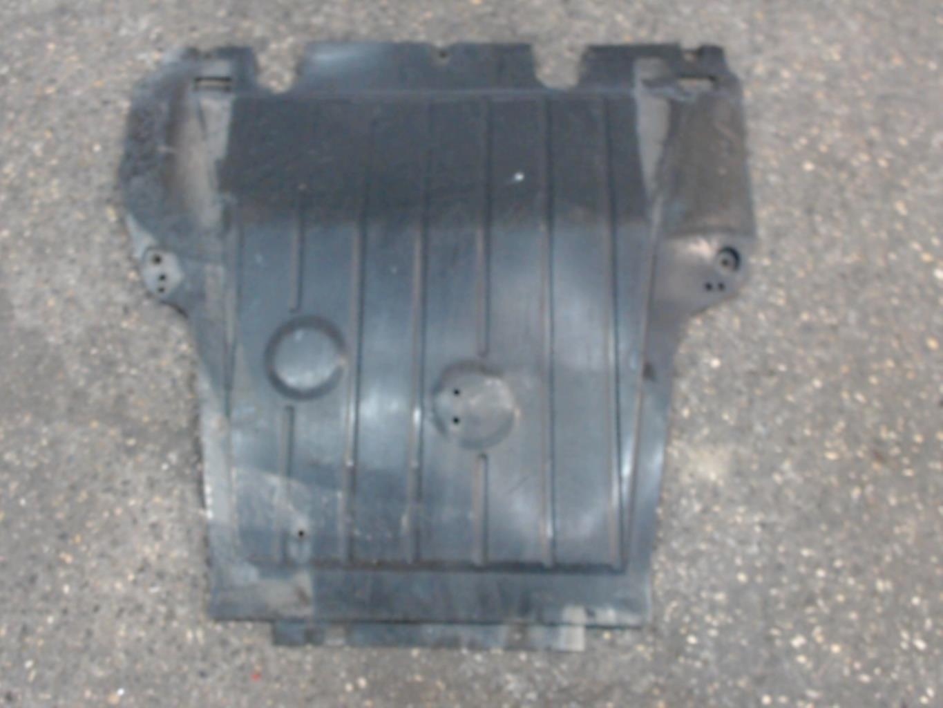 Cache sous moteur RENAULT CLIO 3 PHASE 1  - 1