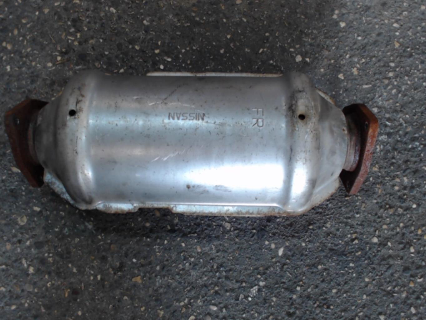 Catalyseur (echappement) NISSAN NAVARA 1  - 1