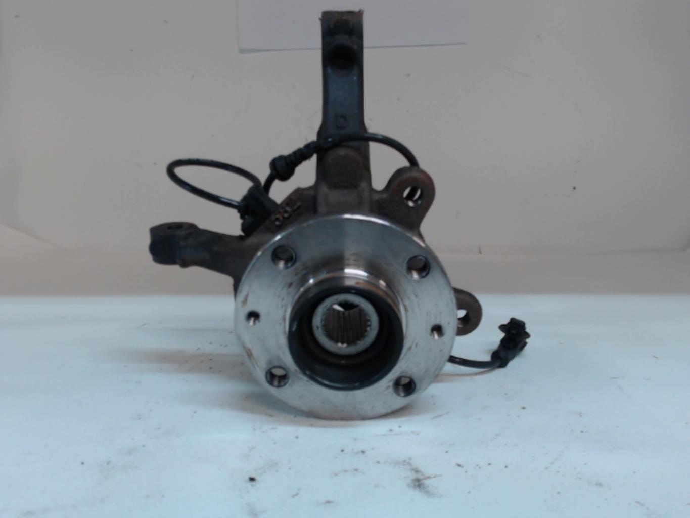 Fusee avant droit RENAULT TWINGO 2 PHASE 2 Essence - 1