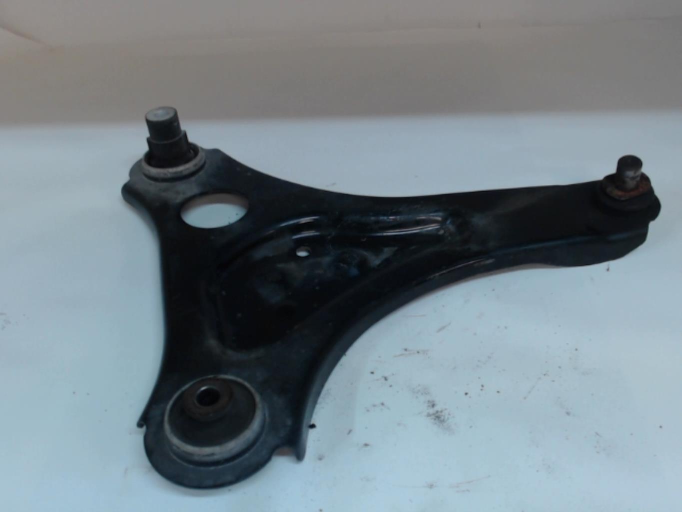 Triangle avant droit RENAULT TWINGO 3 PHASE 1 Essence - 1