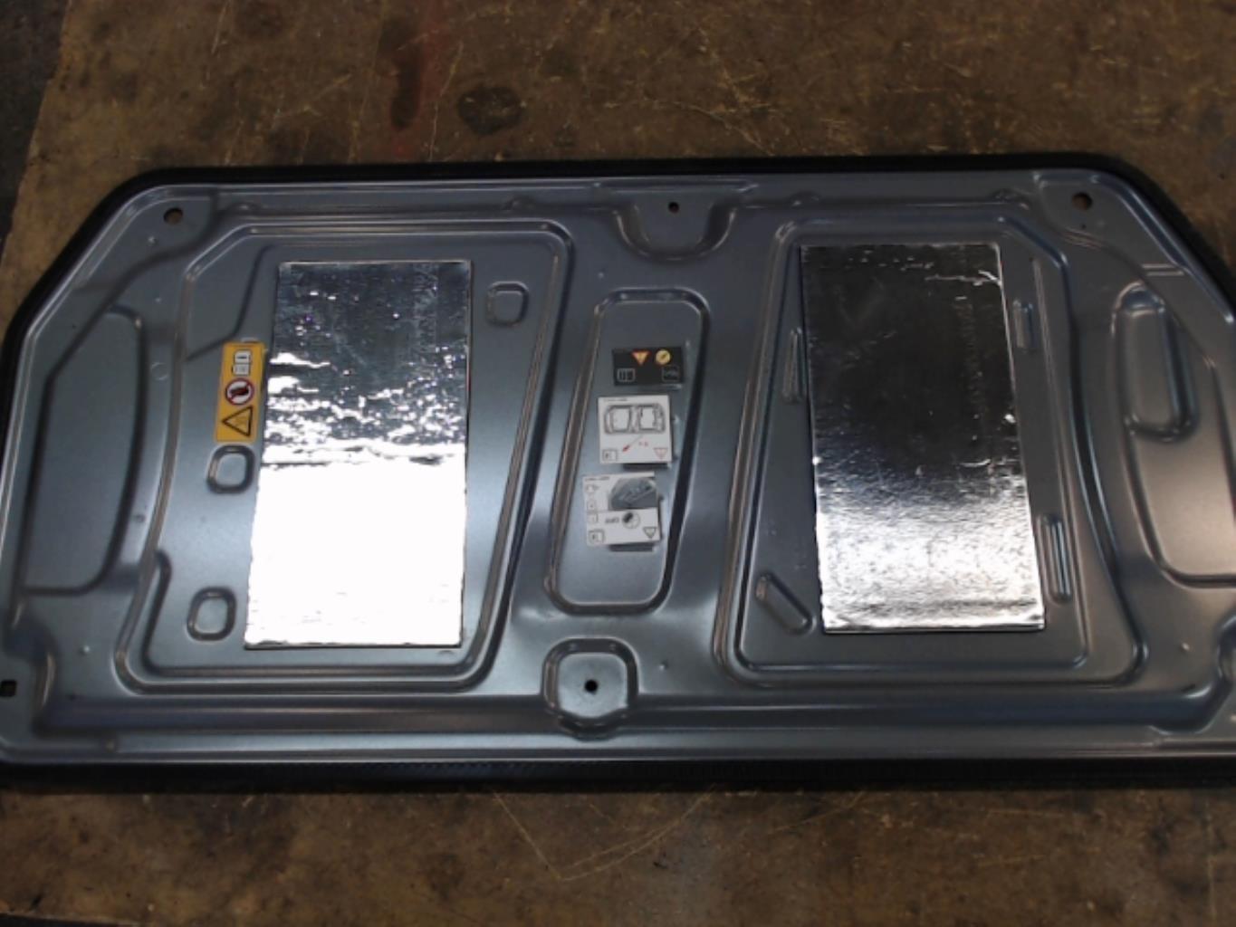 Cache moteur  RENAULT TWINGO 3  - 1
